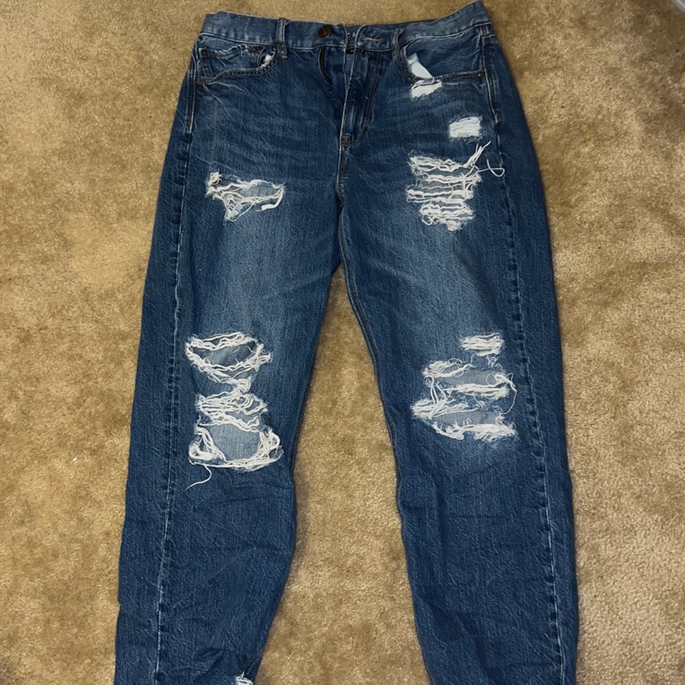 American Eagle Stretch Mom Jeans